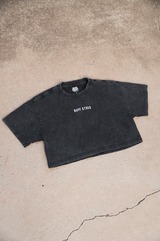 ESSENTIALS OVERSIZED CROP TEE Buff Studs